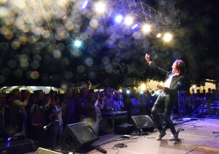 Grande successo per Alberto Fortis al Calice Music Festival Grande successo per Alberto Fortis al Calice Music Festival