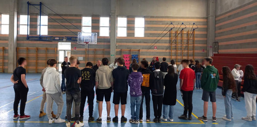 Progetto "Prevenzione e azione", i ragazzi del Falcone di Loano a lezione di difesa personale Progetto "Prevenzione e azione", i ragazzi del Falcone di Loano a lezione di difesa personale