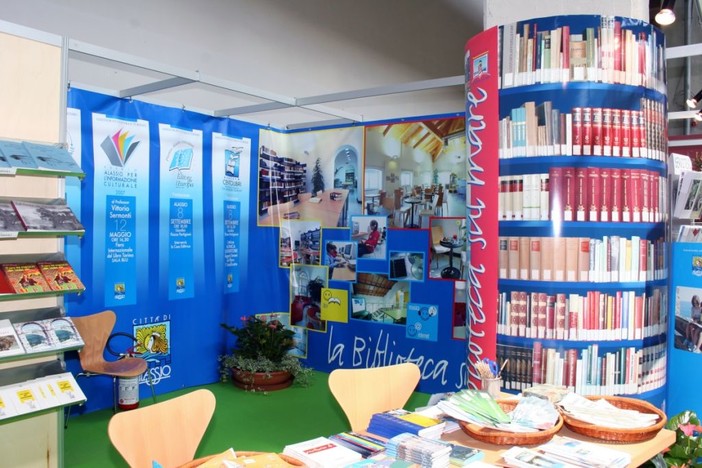 Savona, mercoledì gli studenti savonesi terranno a battesimo l'iniziativa "Un libro porta lontano"