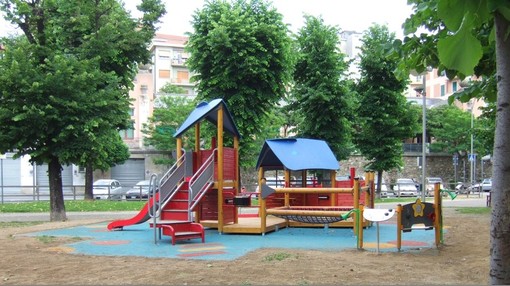 Parco giochi in via Verdi a Savona