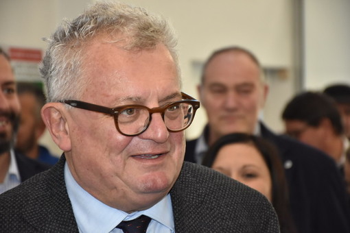 Treni del Mare, Sartori: "Ottima alternativa alle auto per raggiungere la Liguria senza stress" Treni del Mare, Sartori: "Ottima alternativa alle auto per raggiungere la Liguria senza stress"