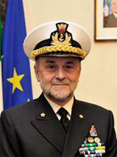 All'Ammiraglio di Squadra Luigi Binelli Mantelli la medaglia celebrativa di Malocello