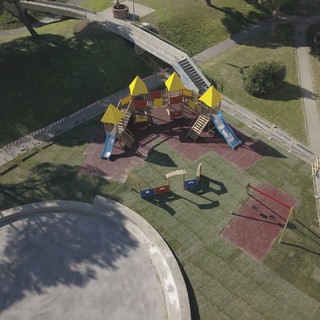 Loano, tutto pronto per la riapertura dell'area giochi del parco "Don Leone Grossi" (FOTO)