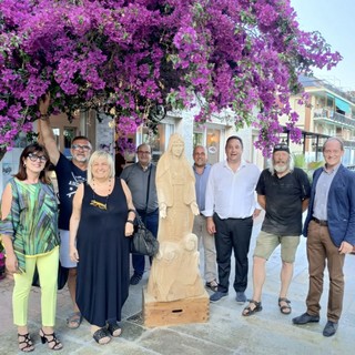Andora, benedetta la "Madonna del mare" scolpita dall'artista di fama internazionale Egidio Petri (FOTO)