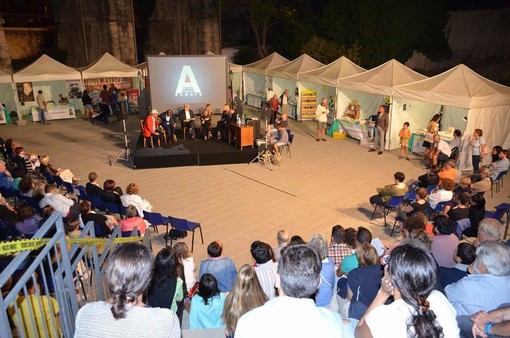 Successo per il festival del noir di Andora Successo per il festival del noir di Andora