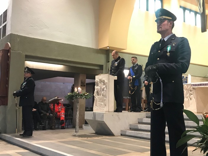 Andora, l'Aeronautica militare festeggia la Beata Vergine Lauretana (FOTO) Andora, l'Aeronautica militare festeggia la Beata Vergine Lauretana (FOTO)