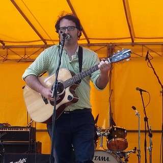 Il cantautore Antonio Clemente questa sera a Ceriale