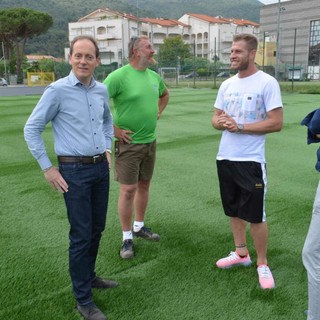 Andora, iniziata la posa del manto del campo da calcio in erba sintetica (FOTO) Andora, iniziata la posa del manto del campo da calcio in erba sintetica (FOTO)