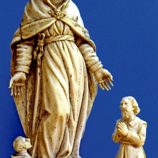 La statua dello scultore Antonio Brilla