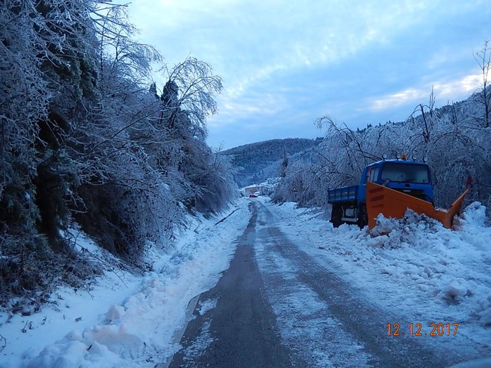 Bormida isolata da quattro giorni, il sindaco scrive al Prefetto: "Situazione inconcepibile" Bormida isolata da quattro giorni, il sindaco scrive al Prefetto: "Situazione inconcepibile"