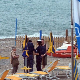 Malore in spiaggia a Borghetto Santo Spirito, per un uomo vani i soccorsi