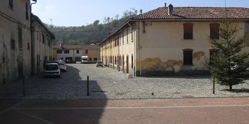 L'antico borgo di Ferrania (immagine tratta dal sito della Società Savonese di Storia Patria) L'antico borgo di Ferrania (immagine tratta dal sito della Società Savonese di Storia Patria)