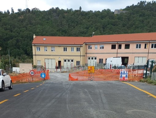 Lavori sul ponte dei Meceti a Loano, attivato un bypass nella zona artigianale Lavori sul ponte dei Meceti a Loano, attivato un bypass nella zona artigianale