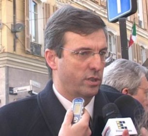 Pietra: questa mattina il presidente Burlando inaugura l'Ecocentro