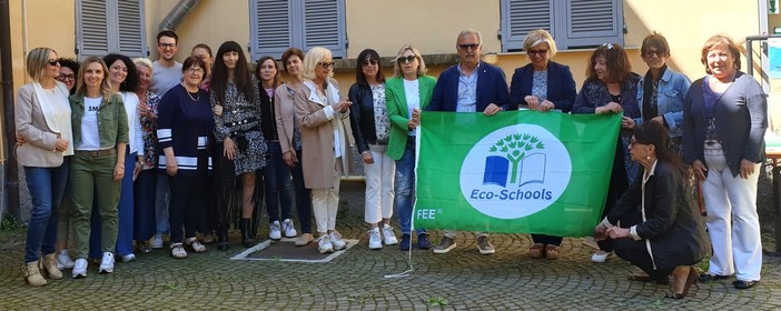 Pietra, alla scuola primaria "Dott. Sordo" la bandiera verde "Eco-Schools 2024" Pietra, alla scuola primaria "Dott. Sordo" la bandiera verde "Eco-Schools 2024"