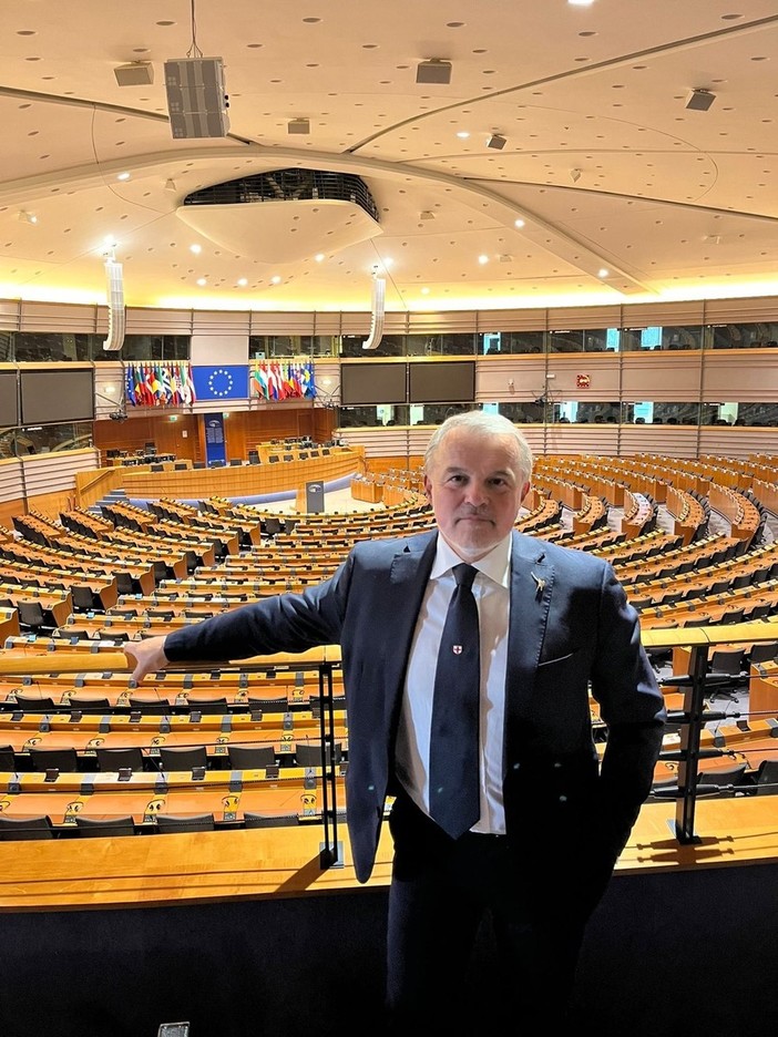 Shipping 4.0, l'assessore Benveduti presente a Bruxelles: "Liguria porta d'ingresso del Nord Italia e d'Europa per tutti i tipi di traffici mondiali" Shipping 4.0, l'assessore Benveduti presente a Bruxelles: "Liguria porta d'ingresso del Nord Italia e d'Europa per tutti i tipi di traffici mondiali"