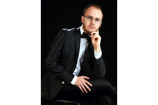 Il vincitore dell'edizione 2020, Tommaso Boggian, darà il via alla 34esima edizione del Concorso Pianistico “Città di Albenga”