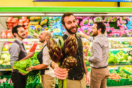 Alassio: arriva la Banda  che presenterà “L’amore è un frigo pieno”