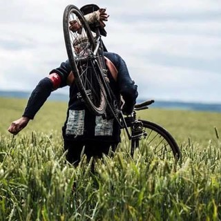 Immagine tratta dalla pagina Facebook "Dal Pavè allo Stelvio"