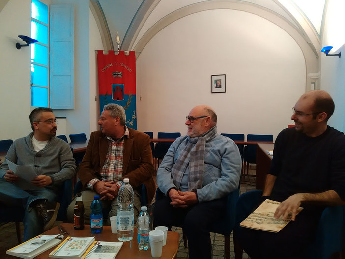 Le vicende dell’Ispettore Calcagno e “Acquarellando” incantano Toirano (FOTO)