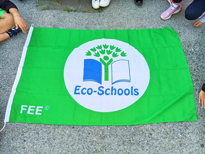 Le scuole di Varazze ricevono la Bandiera Verde 'Eco-Schools'