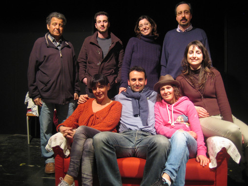 La compagnia cairese “Uno sguardo dal palcoscenico” presenta:  Black Comedy