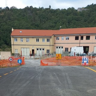 Lavori sul ponte dei Meceti a Loano, attivato un bypass nella zona artigianale Lavori sul ponte dei Meceti a Loano, attivato un bypass nella zona artigianale
