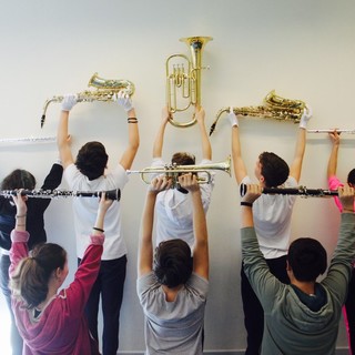 Donati 3000 alla Scuola di Sellano dagli amici della Onlus Nicola Ferrari Donati 3000 alla Scuola di Sellano dagli amici della Onlus Nicola Ferrari