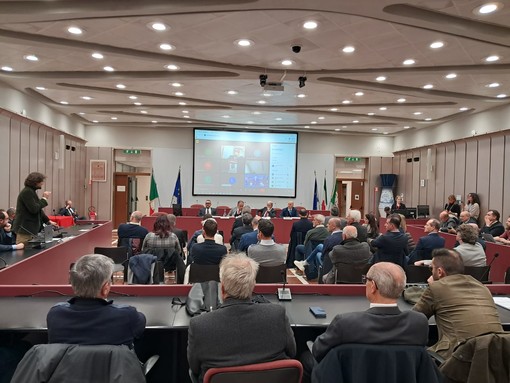 Bucci in Provincia su Carcare-Predosa: "Faremo il progetto entro il 2025 per chiedere i finanziamenti" (VIDEO) Bucci in Provincia su Carcare-Predosa: "Faremo il progetto entro il 2025 per chiedere i finanziamenti" (VIDEO)