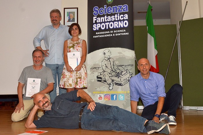 Spotorno, lo scrittore Marco Bindi presenta il suo romanzo breve "L'emporio dei sogni" Spotorno, lo scrittore Marco Bindi presenta il suo romanzo breve "L'emporio dei sogni"