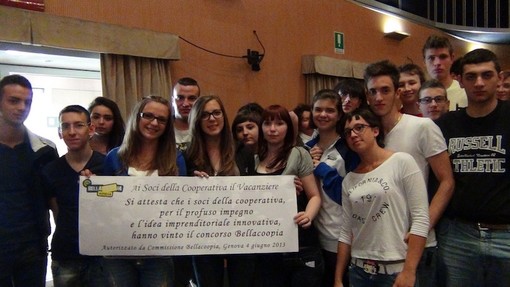 I ragazzi dell'Istituto "Miretti" di Varazze premiati a Bellacoopia