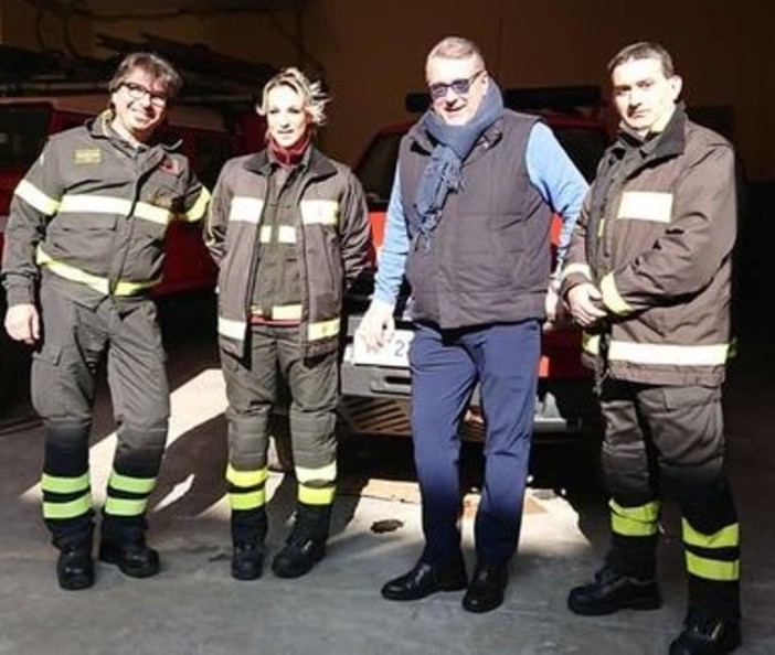 Vigili del fuoco di Varazze operativi anche nel territorio di Cogoleto: c'è l'ok della Regione Vigili del fuoco di Varazze operativi anche nel territorio di Cogoleto: c'è l'ok della Regione