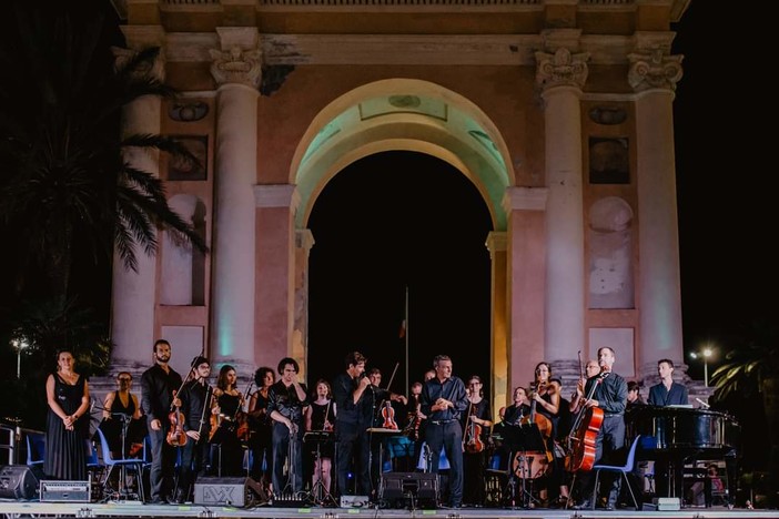 In Piazza San Nicolò a Pietra Ligure appuntamento con la Brg Orchestra