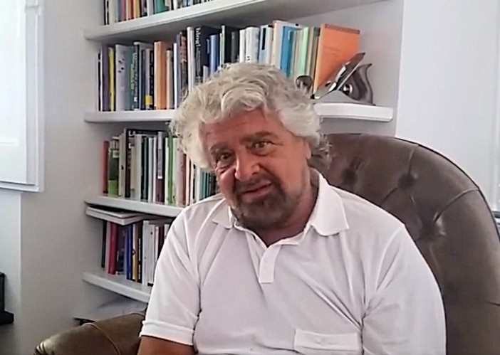 Beppe Grillo indagato per contratti con la Moby Beppe Grillo indagato per contratti con la Moby