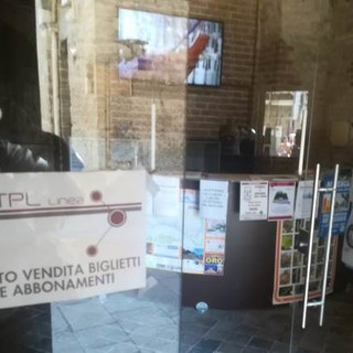 TPL Linea ad Albenga: servizio biglietteria all'ufficio IAT TPL Linea ad Albenga: servizio biglietteria all'ufficio IAT
