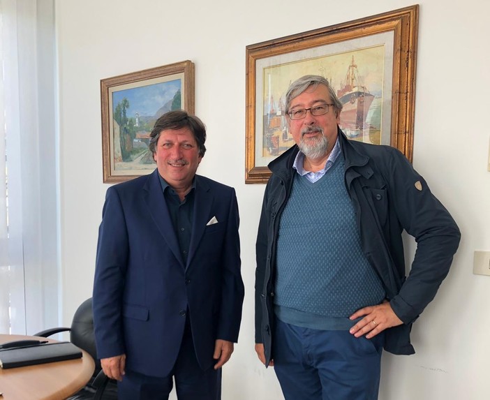 Edilizia scolastica, il vicepresidente della Provincia Bonasera incontra l'assessore del Comune di Savona Levrero Edilizia scolastica, il vicepresidente della Provincia Bonasera incontra l'assessore del Comune di Savona Levrero