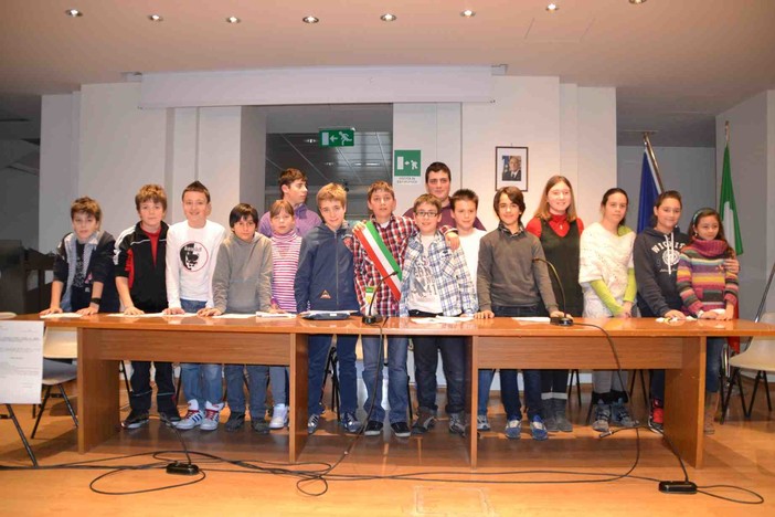 Spotorno, il Consiglio Comunale dei Ragazzi elabora le linee guida per la sicurezza informatica