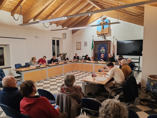 Pietra, in Consiglio comunale un ordine del giorno sul Santa Corona. De Vincenzi e Liscio: "Auspichiamo condivisione unanime"