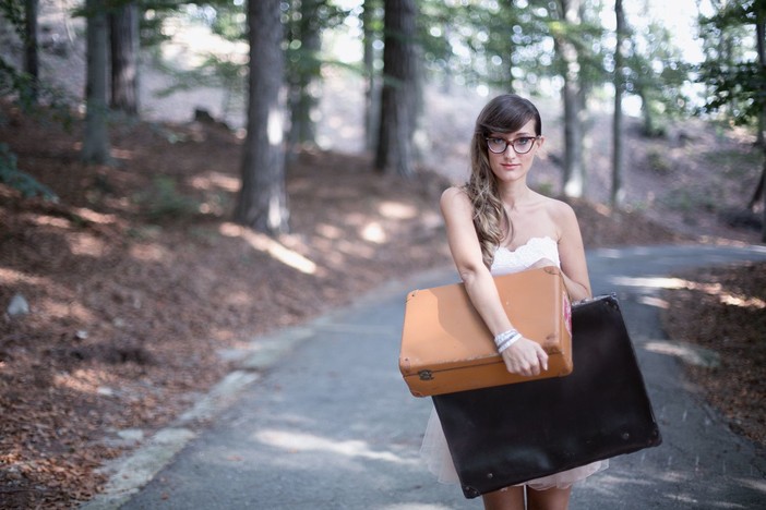 Cristina Meschia presenterà il disco d’esordio "Intra" presso il cinema G.Verdi di Calizzano Cristina Meschia presenterà il disco d’esordio "Intra" presso il cinema G.Verdi di Calizzano
