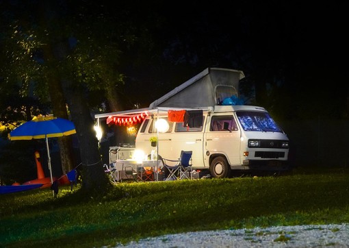 Notte di S. Lorenzo, sempre più turisti scelgono tenda, camper o roulotte per delle ferie en plein air