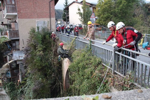Oltre 600 volontari per l'esercitazione di Protezione Civile del 1° Raggruppamento ANA Oltre 600 volontari per l'esercitazione di Protezione Civile del 1° Raggruppamento ANA