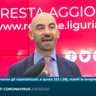 Coronavirus, Bassetti: "Il virus ha perso forza, non è lo stesso che abbiamo affrontato due mesi fa" (VIDEO)
