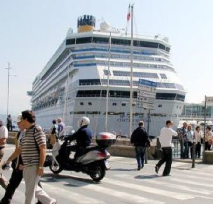 Savona: Palacrociere da record, previsti 700 mila passeggeri Savona: Palacrociere da record, previsti 700 mila passeggeri