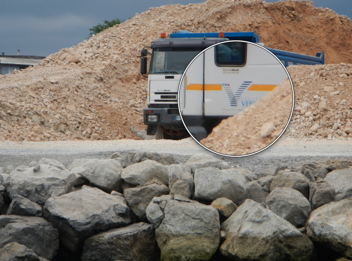 Chi sta facendo cosa per Maersk a Porto Vado? (Cartello d'appalto tuttora non pervenuto)