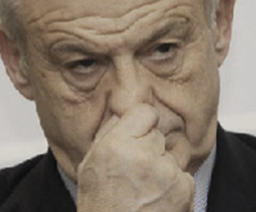 Inaudito Clini: "decisione del GIP in contrasto col Ministero" (!!) Qualcuno lo avvisi che in questo paese la Magistratura è indipendente, ad oggi.