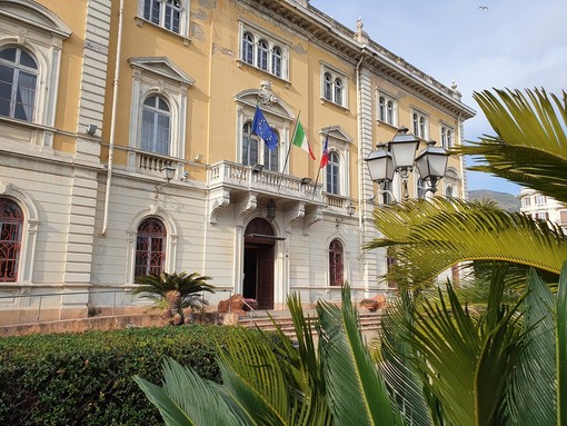 Alassio, approvata in Consiglio la programmazione di nuove scuole, parcheggi e ripascimento spiagge Alassio, approvata in Consiglio la programmazione di nuove scuole, parcheggi e ripascimento spiagge