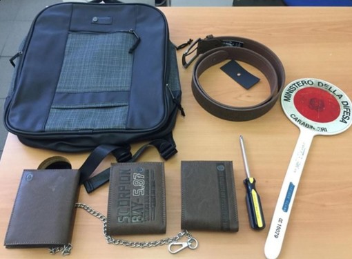 Alassio, ladro di pelletteria nel budello di Alassio: condannato a 2 anni e 3 mesi Alassio, ladro di pelletteria nel budello di Alassio: condannato a 2 anni e 3 mesi