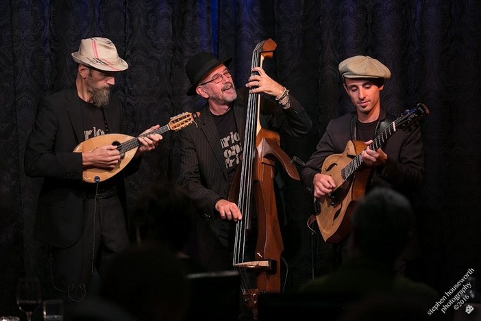 Savona, all'Antico Teatro Sacco ecco "Mandolitaly: Carlo Aonzo Trio in concerto"