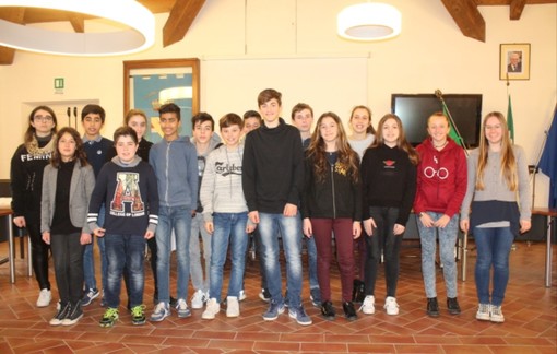 Andora: prima seduta operativa per il consiglio comunale dei ragazzi Andora: prima seduta operativa per il consiglio comunale dei ragazzi