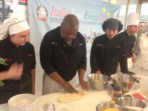 Alassio e lo Zimbabwe si incontrano in cucina Alassio e lo Zimbabwe si incontrano in cucina